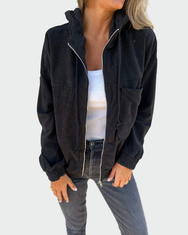 Aksominio tekstūros švarkas su raukšlėmis