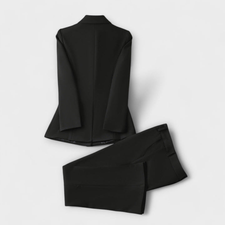 Elzė - Švarkas ir Kelnės