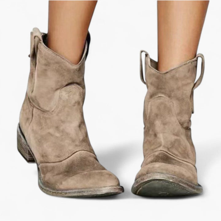 Kamilė – laikui nepavaldžios aulinukės