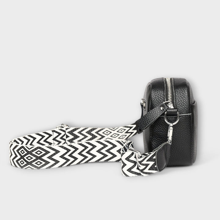 Ieva- Mini rankinė su petnešomis